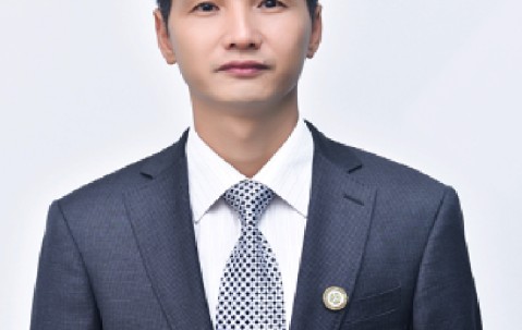 中南财经政法大学毕业证书长什么样